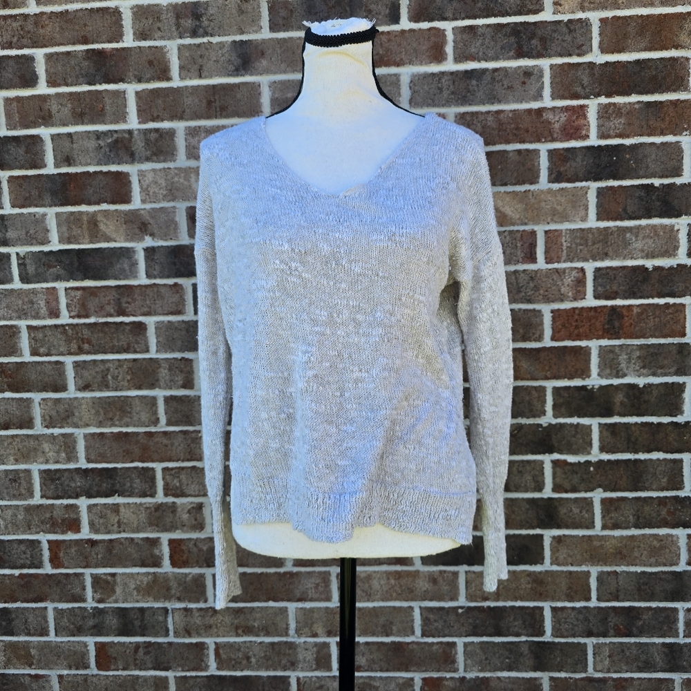 Hollister Light Gray V-Neck Sweater